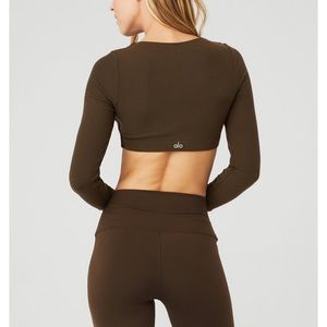 Ribbed Defined Long Sleeve Bra